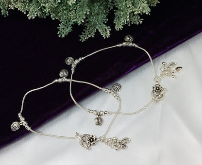 Fashionista Silver Plated Anklets