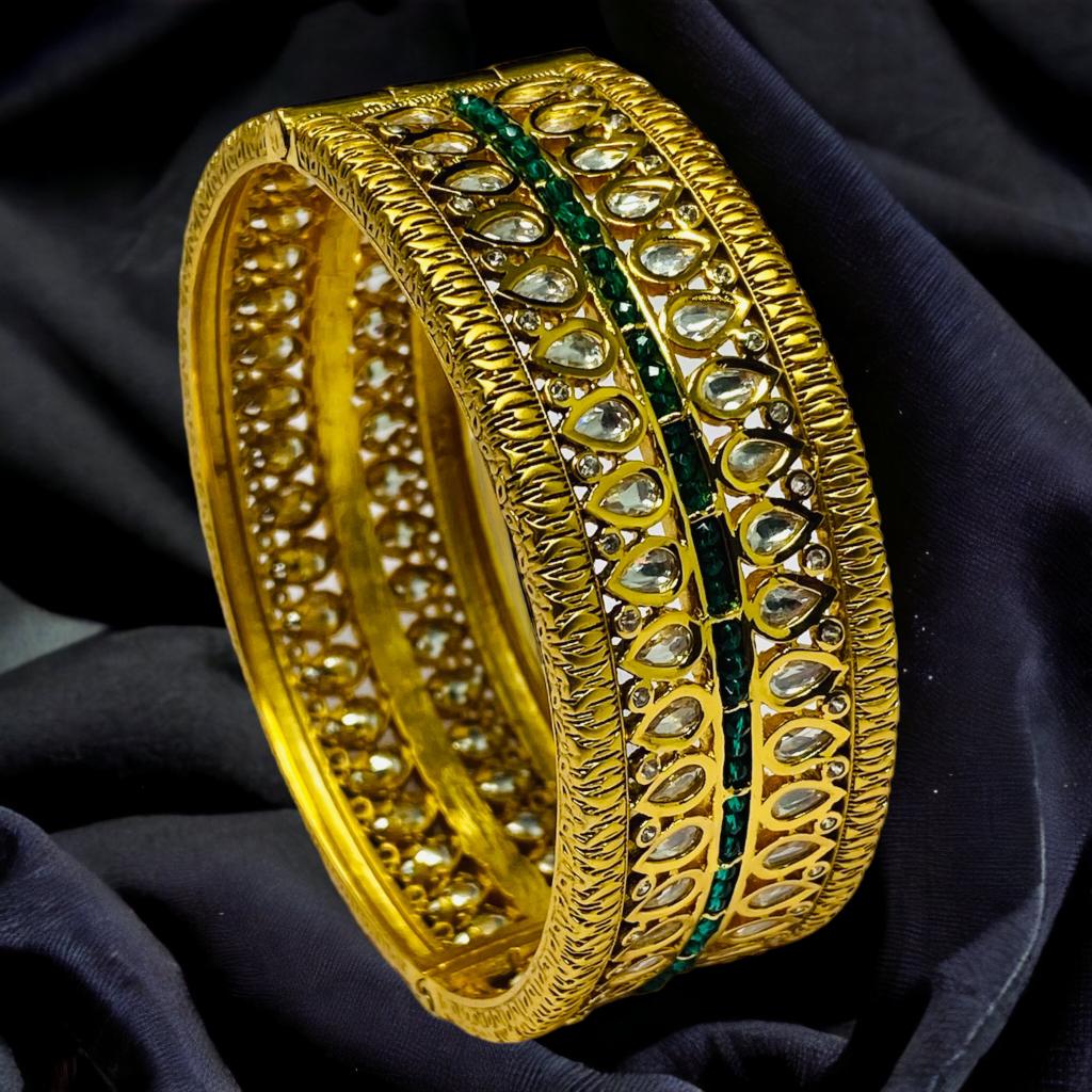 Heritage Traditional Kundan Kada