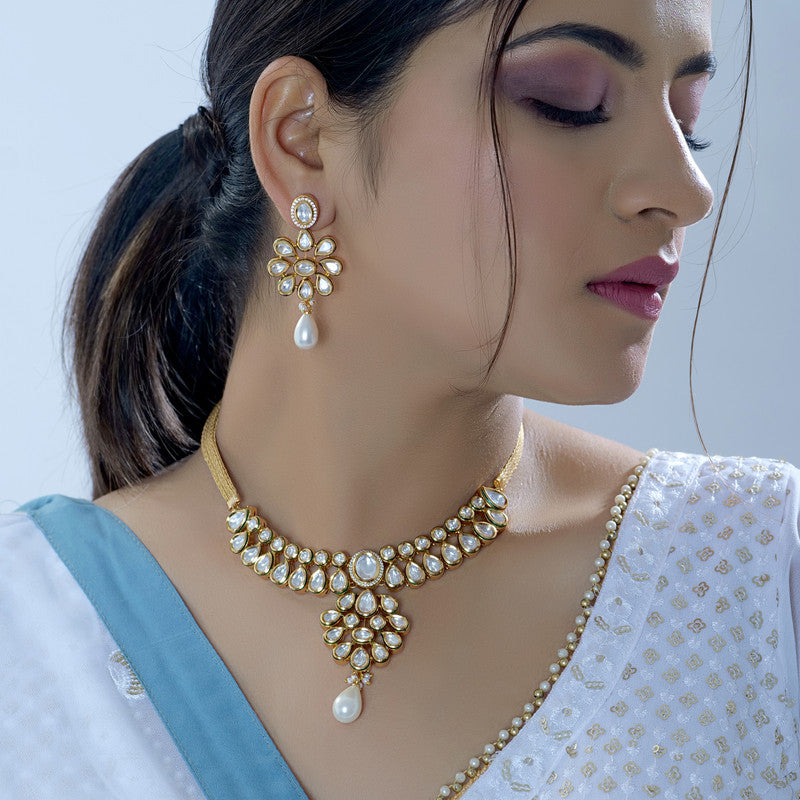 Enchanting Traditional Kundan Jewelry Set